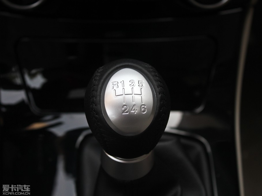 2012vB70 1.8L քӺA