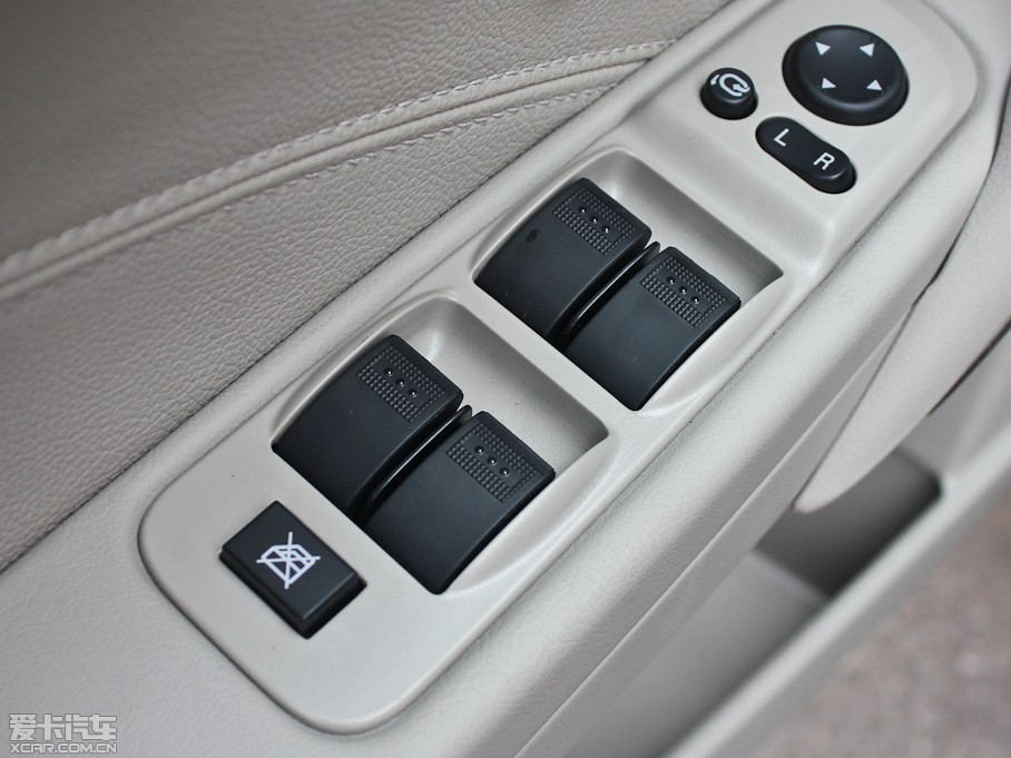 2012vB70 1.8L ք(dng)A