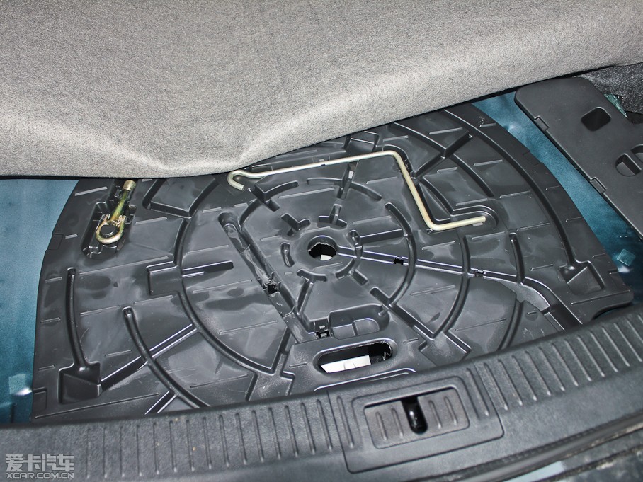 2012vB70 1.8L քӺA