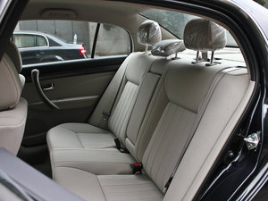 2012款1.8L 手动舒适版 后排座椅
