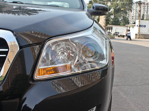 2012款1.8L 手动豪华版 大灯
