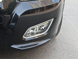 2012款1.8L 手动豪华版 前雾灯