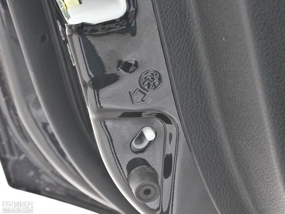 2013vX80 2.0L Ԅm