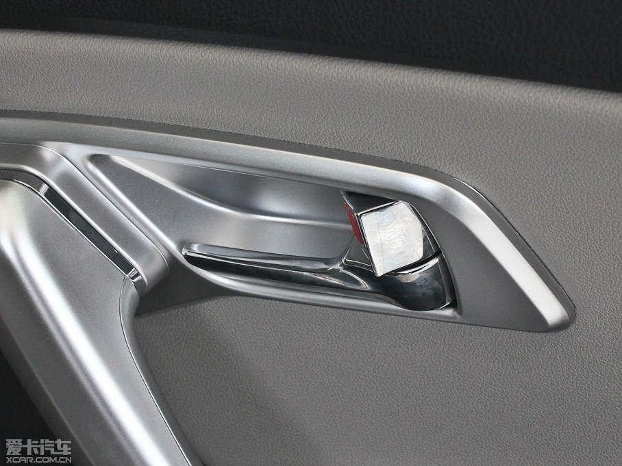 2013vX80 2.0L Ԅm