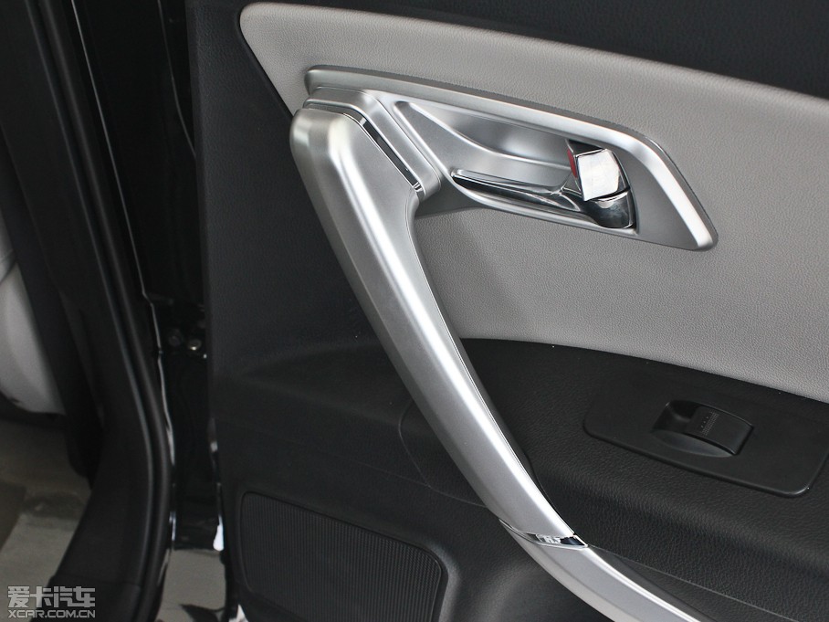 2013vX80 2.0L Ԅm