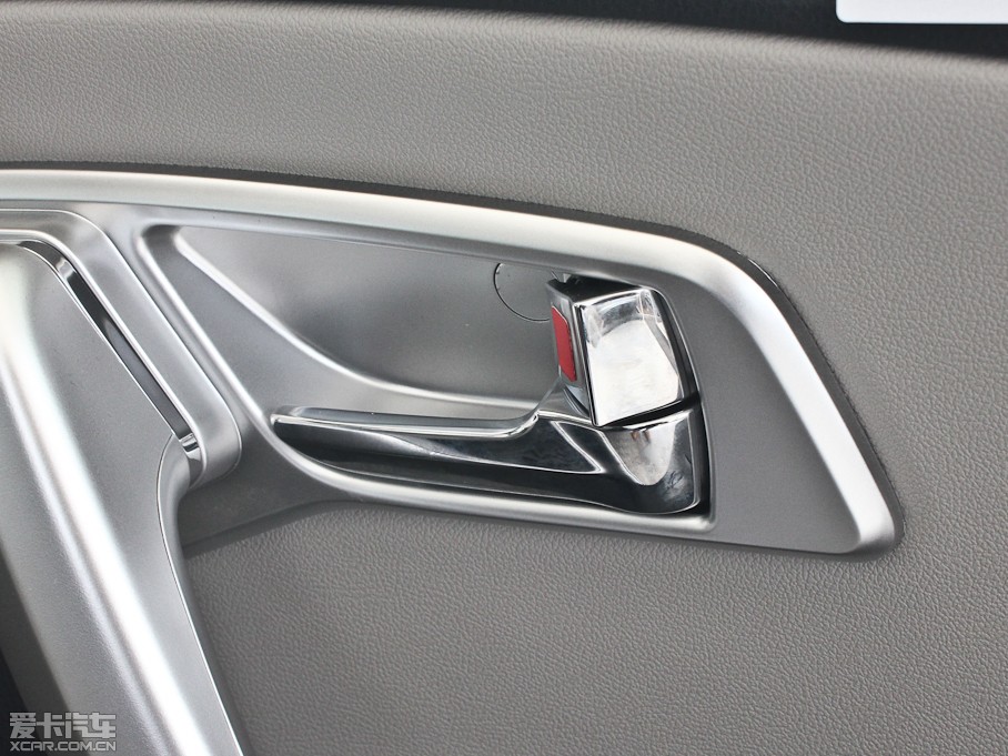 2013vX80 2.0L Ԅm