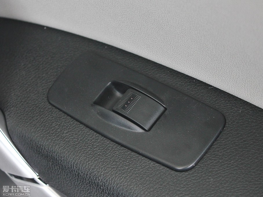 2013vX80 2.0L Ԅ(dng)m