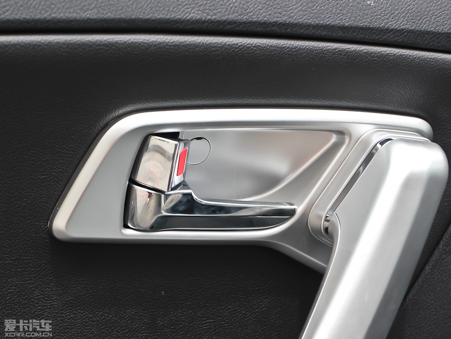 2013��vX80 2.0L �ԄӺ��A��