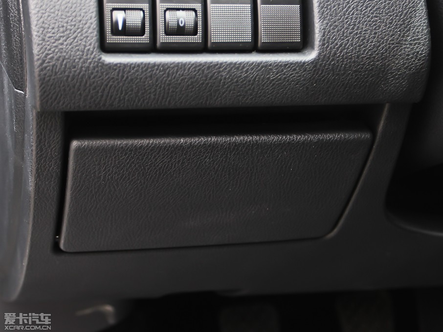 2013��vX80 2.0L �ԄӺ��A��