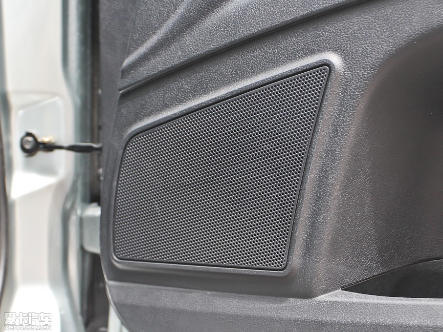 2013��vX80 2.0L �ԄӺ��A��