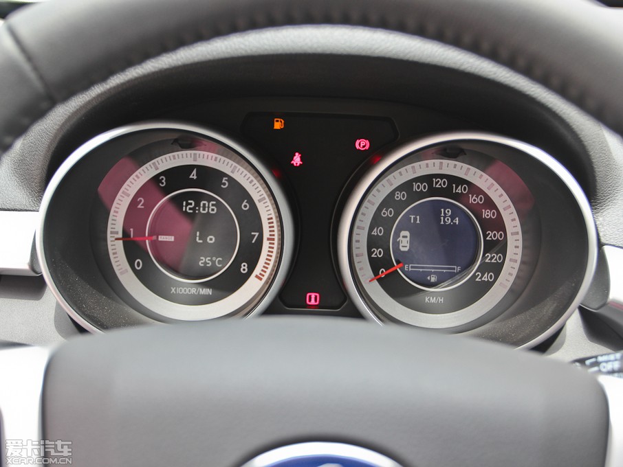 2013��vX80 2.0L �Ԅ�(d��ng)���A��