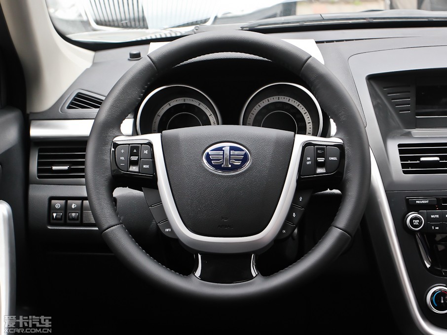 2013vX80 2.0L ԄӺA