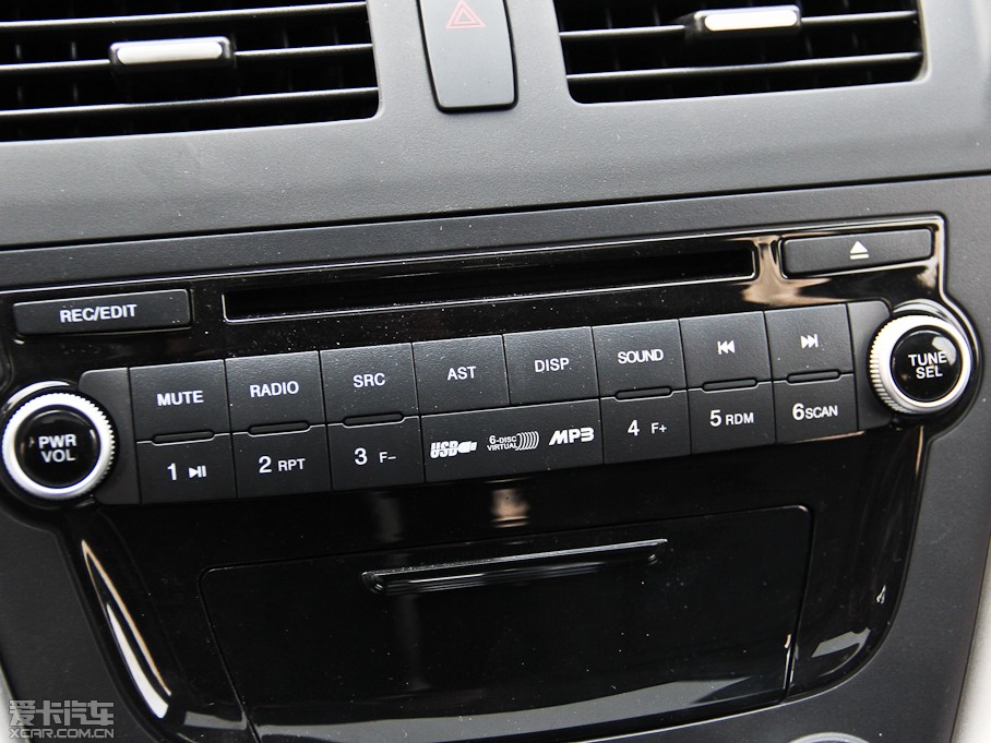 2013vX80 2.3L Ԅ(dng)A