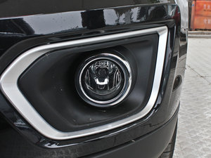 2013款2.0L 自动舒适型 前雾灯
