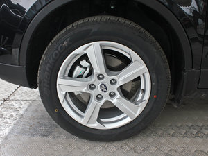 2013款2.0L 自动舒适型 轮圈