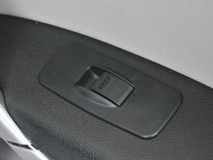 2013款2.0L 自动舒适型 中控区