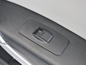 2013款2.0L 自动舒适型 中控区