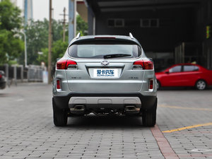 2013款2.0L 手动豪华型 正后	