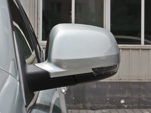 2013款2.0L 自动豪华型 后视镜