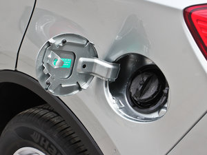 2013款2.0L 自动豪华型 油箱盖