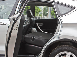 2013款2.0L 自动豪华型 后排座椅放倒