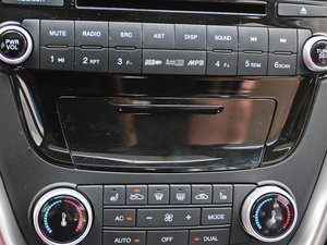 2013款2.0L 自动豪华型 空间座椅