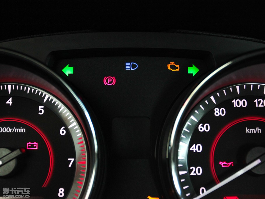 2013��vB50 1.8L �Ԅ����F��