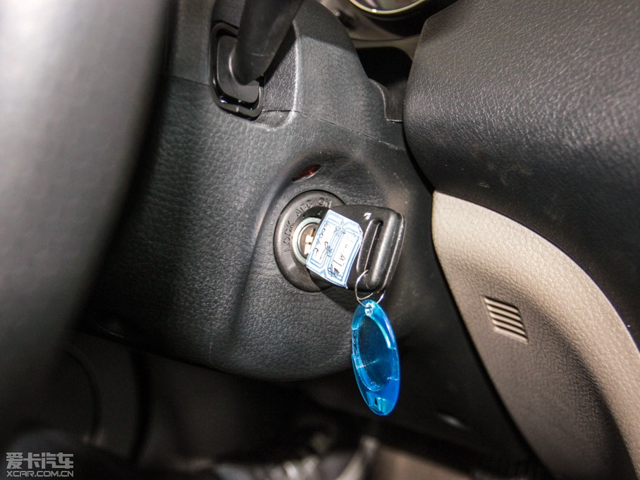 2013��vB50 1.8L �Ԅ����F��