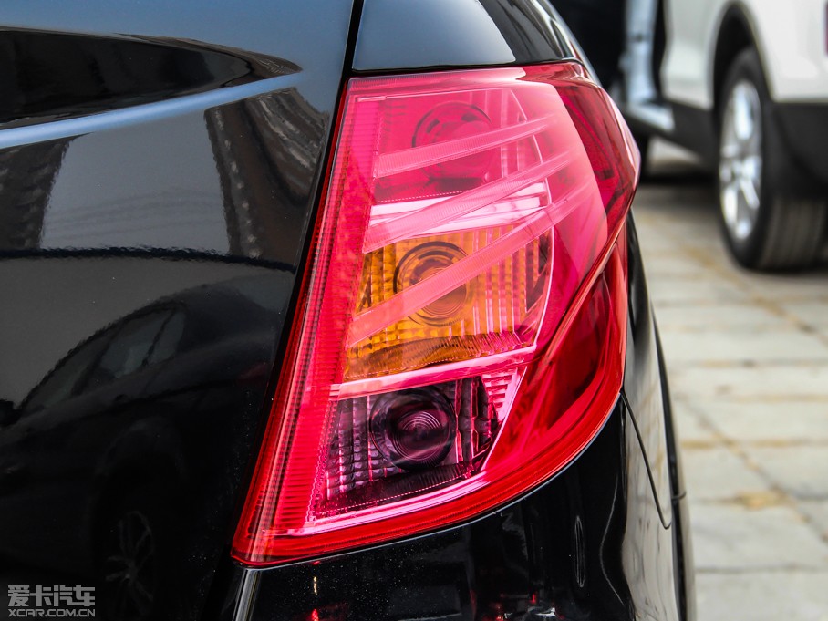 2013vB50 1.6L ԄӺA