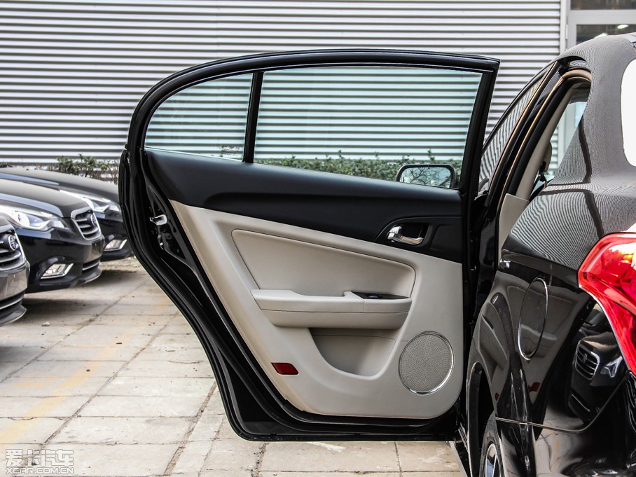 2013vB50 1.6L ԄӺA