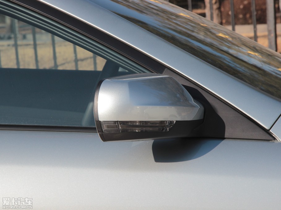 2013vB50 1.8L Ԅm