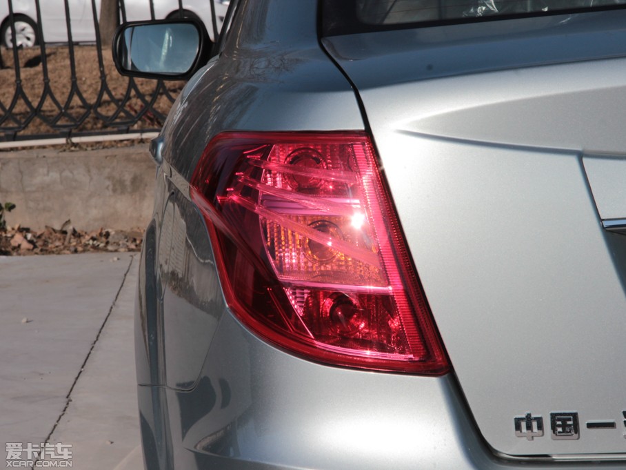 2013��vB50 1.8L �Ԅ����m��