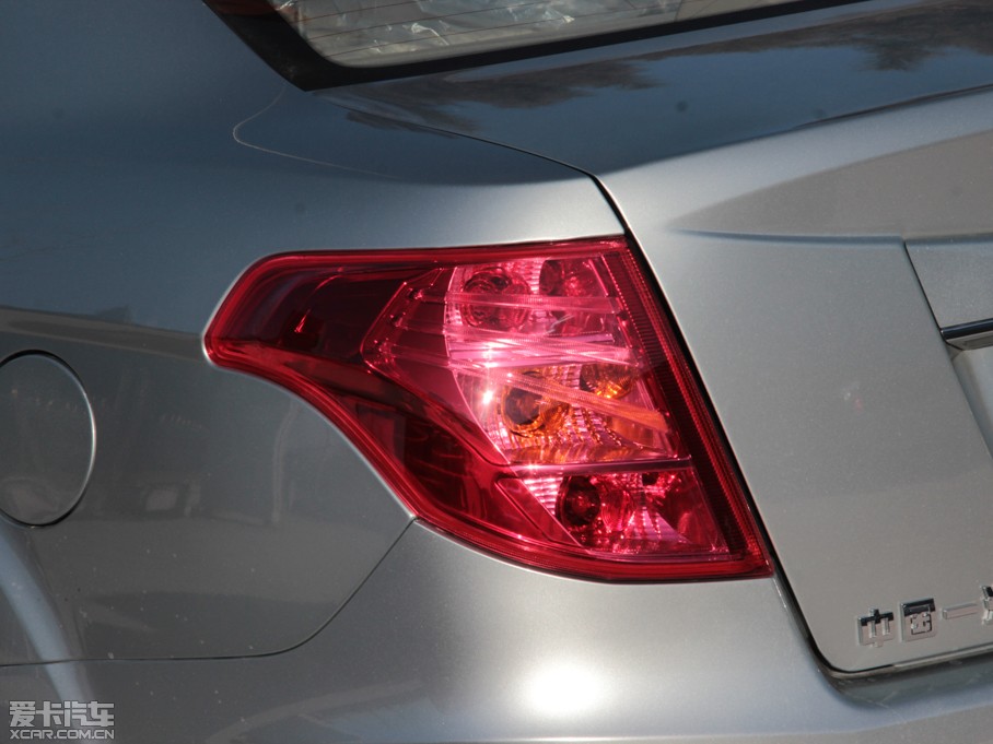 2013vB50 1.8L Ԅm