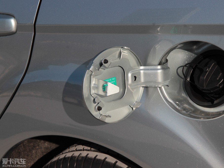 2013��vB50 1.8L �Ԅ����m��