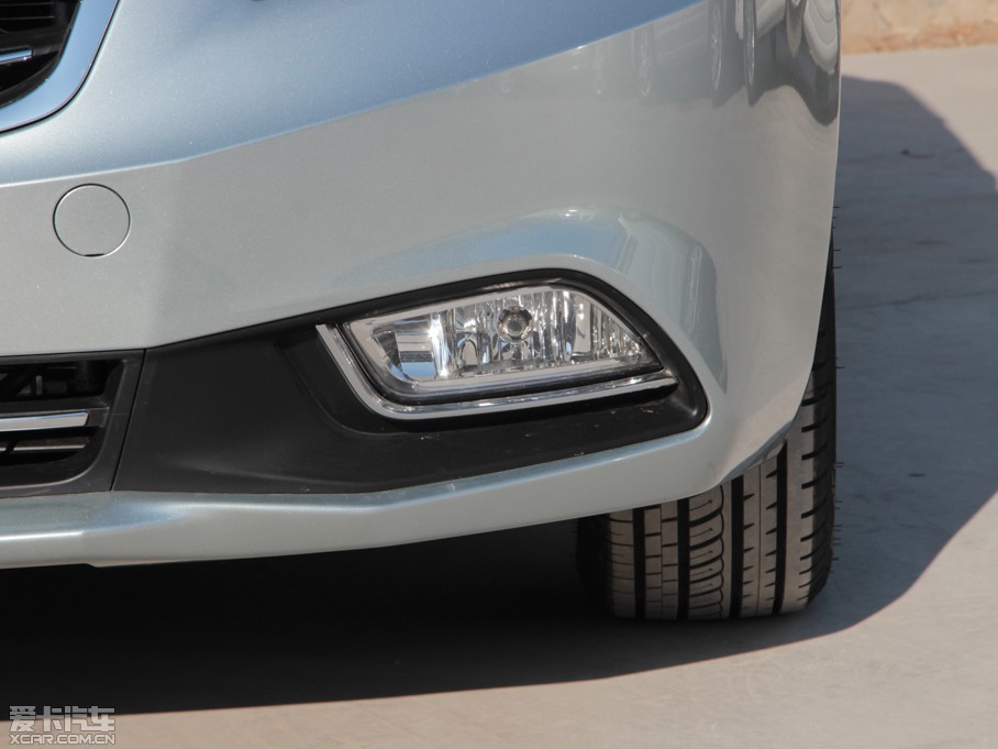 2013��vB50 1.8L �Ԅ����m��