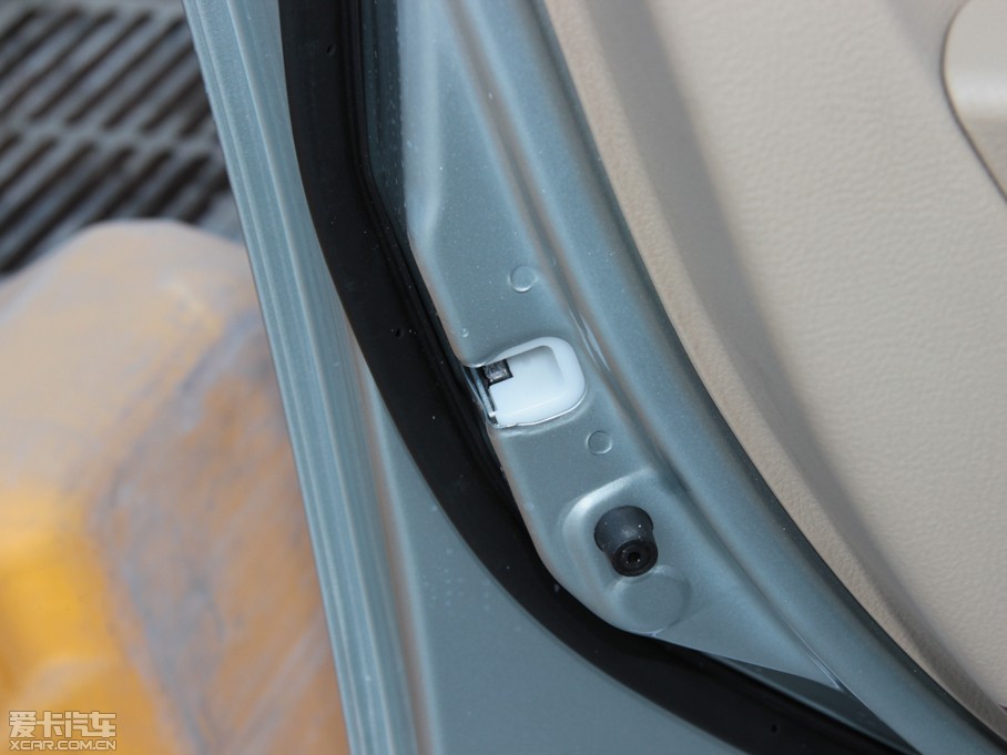 2013��vB50 1.8L �Ԅ����m��