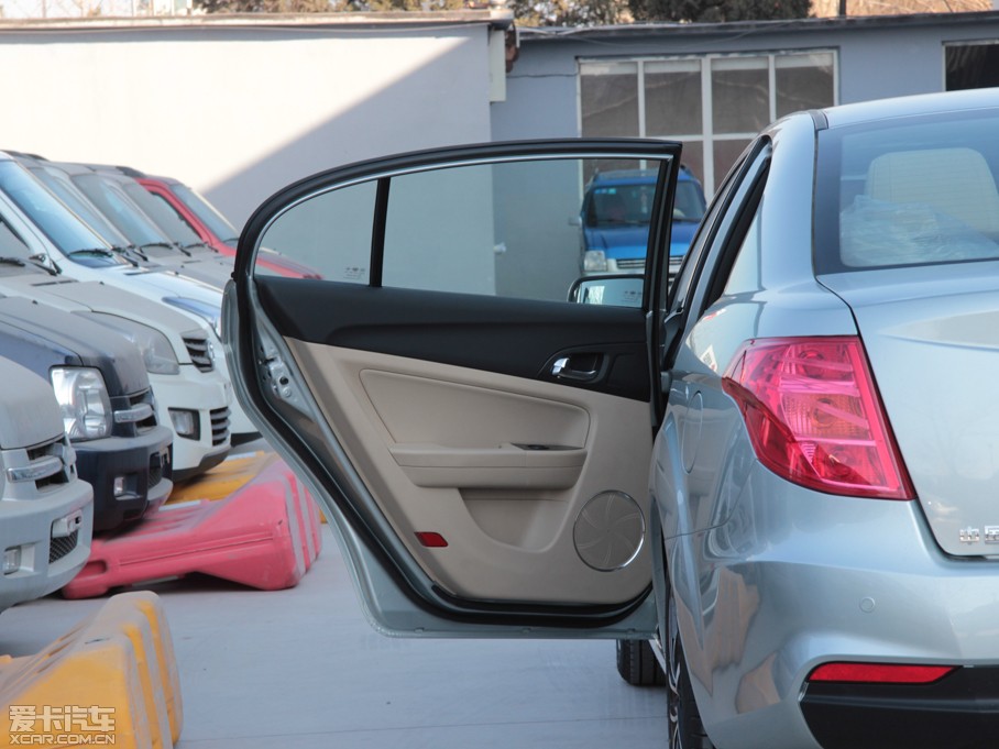 2013vB50 1.8L Ԅm