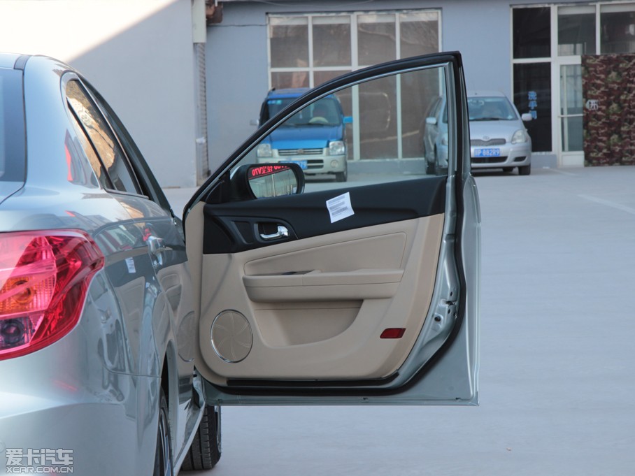 2013vB50 1.8L Ԅm