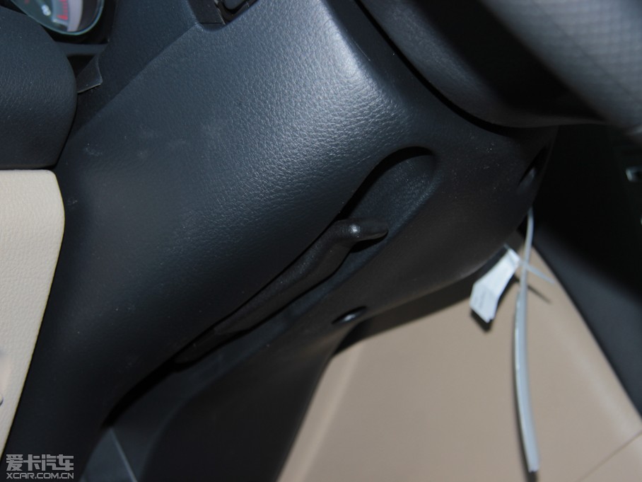 2013��vB50 1.8L �Ԅ�(d��ng)���m��