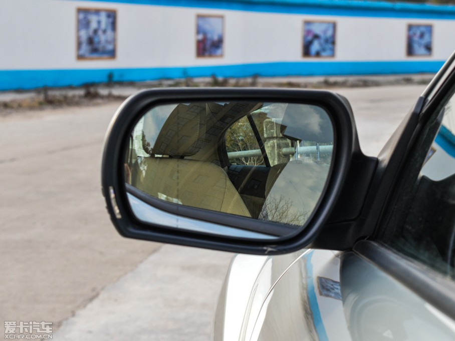 2013vB50 1.6L ք(dng)A