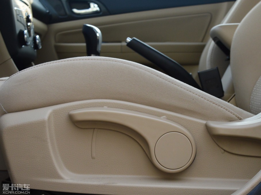 2013��vB50 1.6L �քӺ��A��