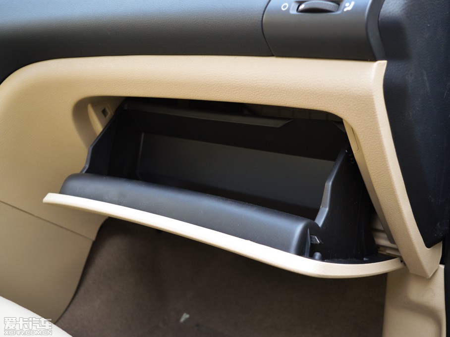 2013vB50 1.6L քӺA