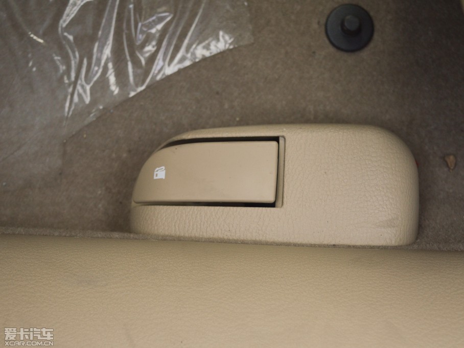 2013��vB50 1.6L �ք�(d��ng)���A��