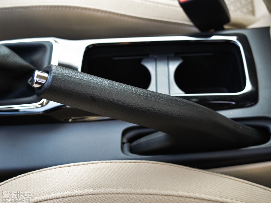 2013��vB50 1.6L �ք�(d��ng)���A��