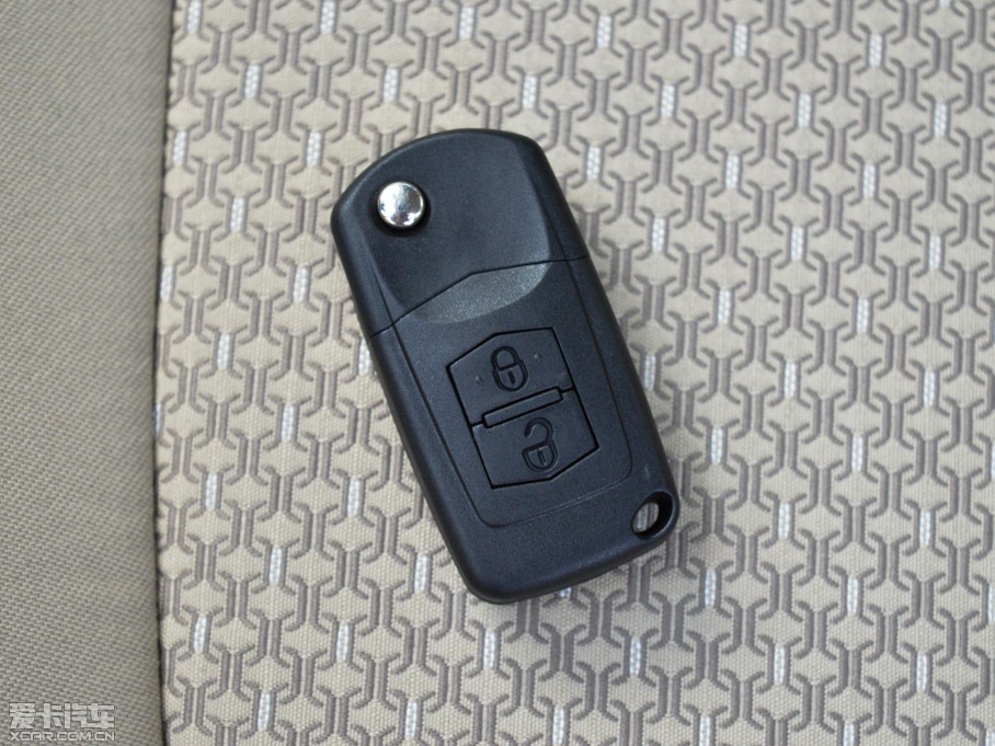 2013vB50 1.6L ք(dng)A