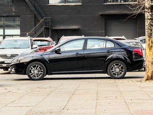 2013款1.6L 自动豪华型 正侧（左）