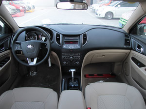 2013款1.8L 自动舒适型 内饰全景