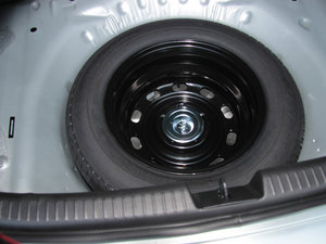 2013款1.8L 自动舒适型 备胎