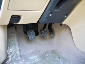2013款1.6L 手动豪华型 空间座椅