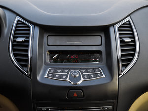 2013款1.6L 手动豪华型 空调出风口